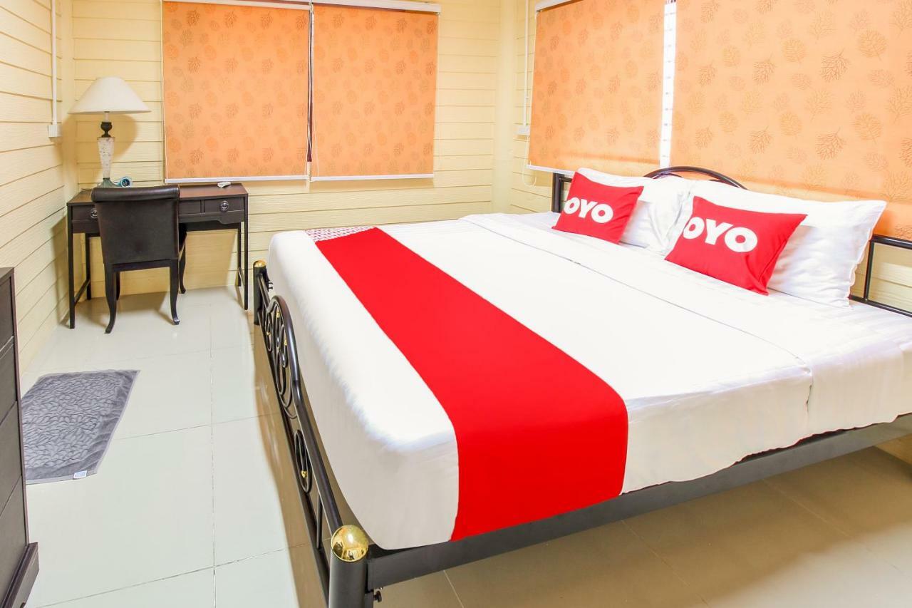 Babo House Bangkok Hotell Exteriör bild