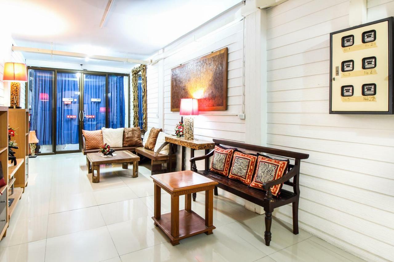Babo House Bangkok Hotell Exteriör bild