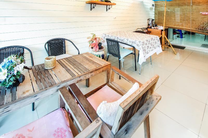 Babo House Bangkok Hotell Exteriör bild