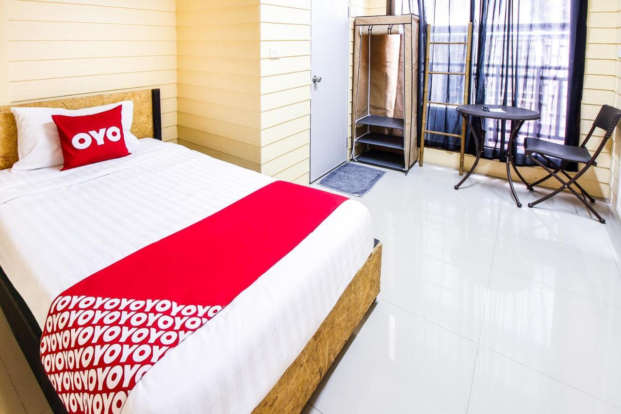 Babo House Bangkok Hotell Exteriör bild